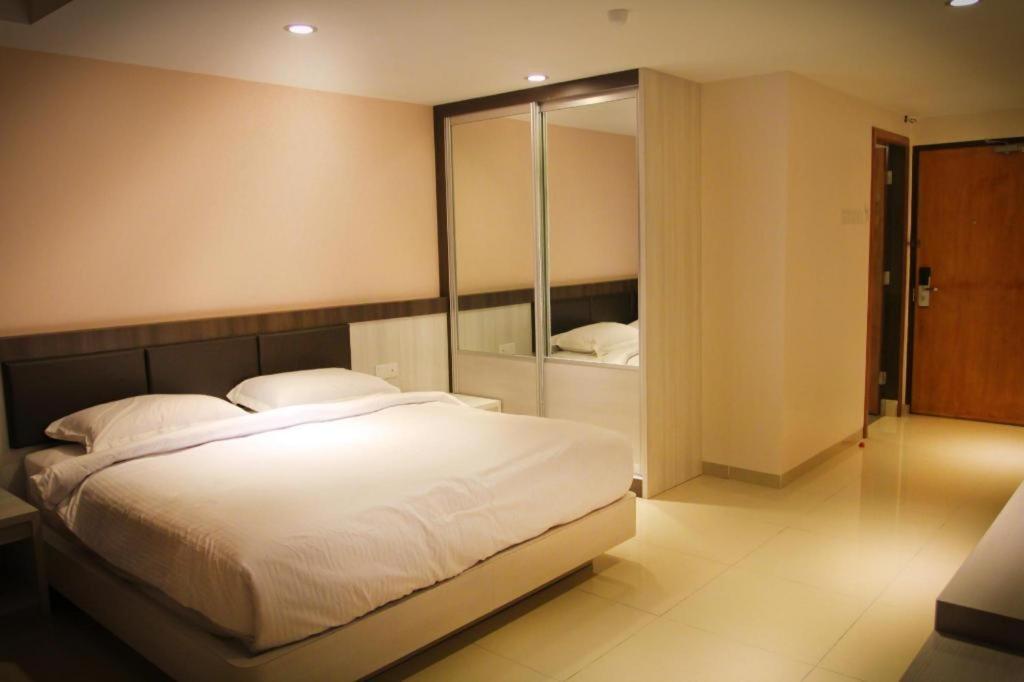 Ktc Hotel Sungkai Exterior photo